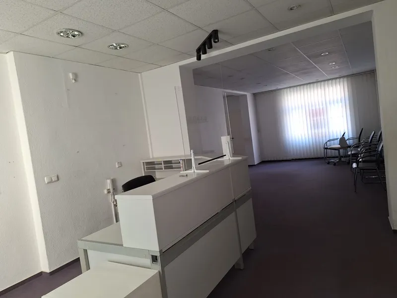 Nachmieter für Praxis/ Büro/ etc…. gesucht. Sehr zentral in Berlin-Köpenick — photo 1